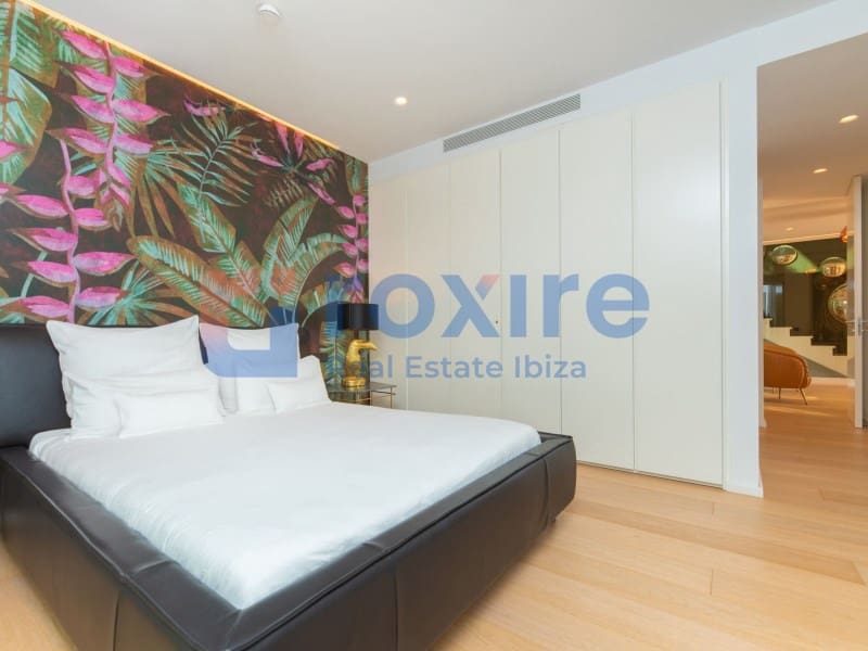 7 bedroom Villa for sale in Santa Eulalia / Santa Eularia with pool garage - € 6,750,000 (Ref: 9778023)