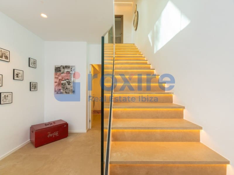 7 bedroom Villa for sale in Santa Eulalia / Santa Eularia with pool garage - € 6,750,000 (Ref: 9778023)