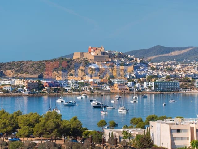 7 Zimmer Villa zu verkaufen in Santa Eulalia / Santa Eularia mit Pool Garage - 6.750.000 € (Ref: 9778023)