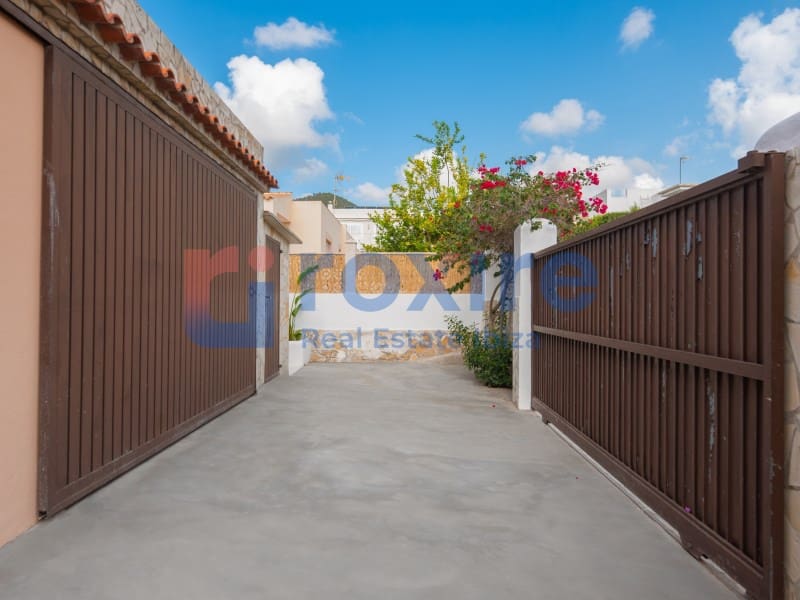 4 soveværelse Villa til salg i San Jose / Sant Josep de Sa Talaia med swimmingpool garage - € 2.990.000 (Ref: 9778024)