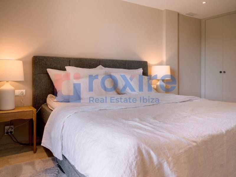 4 soveværelse Lejlighed til salg i Roca Llisa med garage - € 1.790.000 (Ref: 9778025)