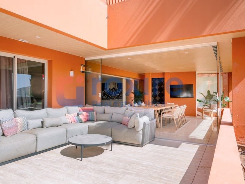 4 soveværelse Lejlighed til salg i Roca Llisa med garage - € 1.790.000 (Ref: 9778025)