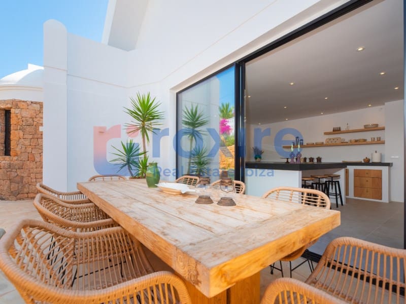 5 bedroom Villa for sale in Santa Eulalia / Santa Eularia with pool garage - € 5,590,000 (Ref: 9778026)