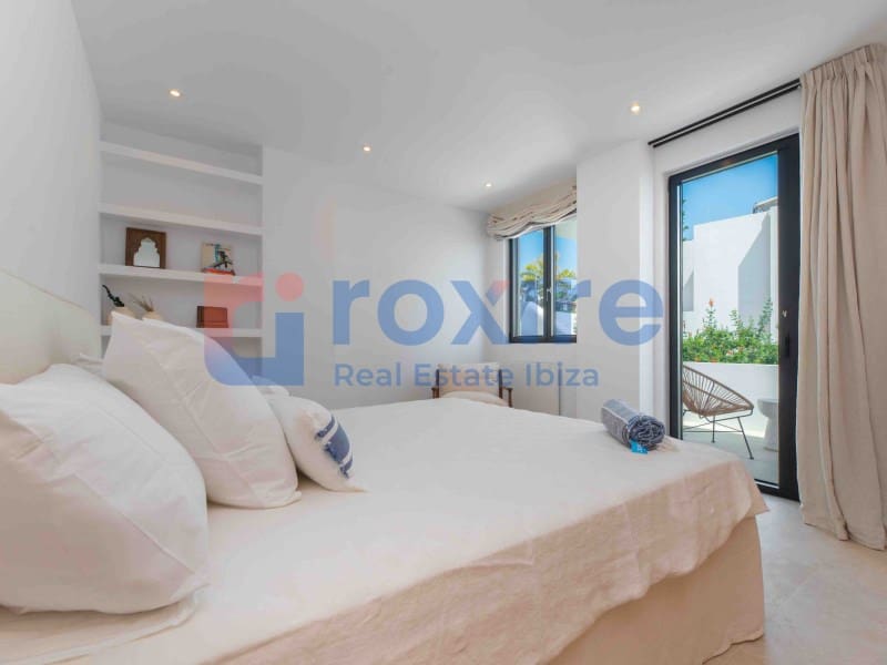 5 bedroom Villa for sale in Santa Eulalia / Santa Eularia with pool garage - € 5,590,000 (Ref: 9778026)