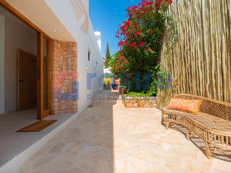 5 bedroom Villa for sale in Santa Eulalia / Santa Eularia with pool garage - € 5,590,000 (Ref: 9778026)