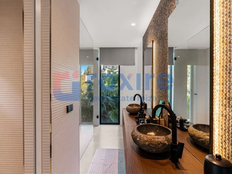 6 soverom Villa til salgs i Can Furnet med svømmebasseng garasje - € 8 595 000 (Ref: 9778027)