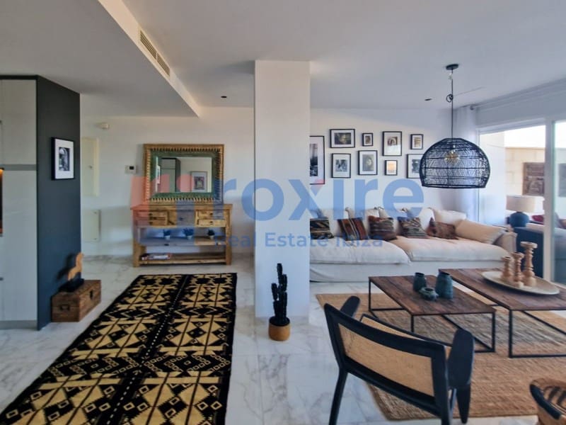 3 slaapkamer Flat te huur in Sant Agusti des Vedra met zwembad garage - € 4.000 (Ref: 9778028)