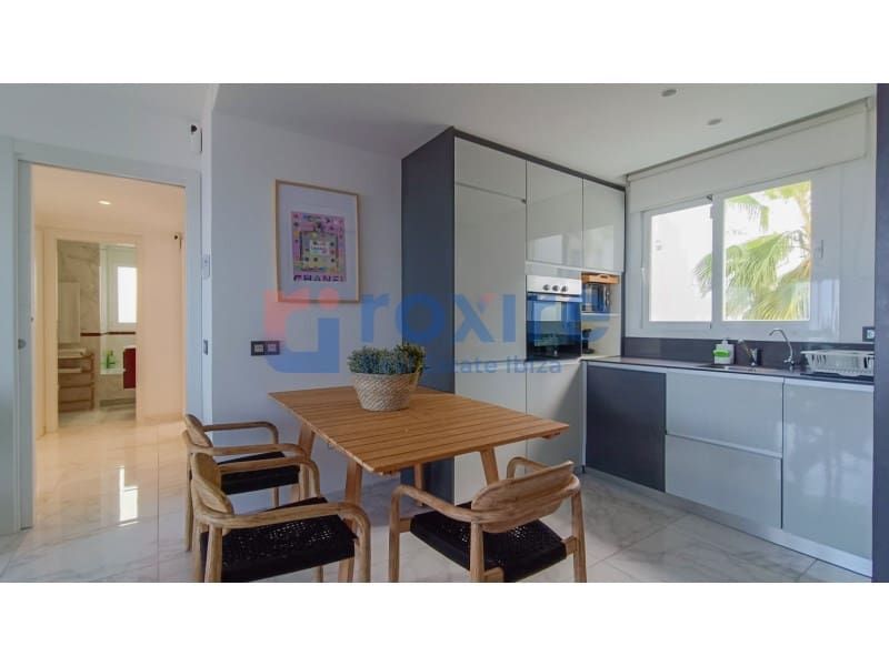 3 slaapkamer Flat te huur in Sant Agusti des Vedra met zwembad garage - € 4.000 (Ref: 9778028)