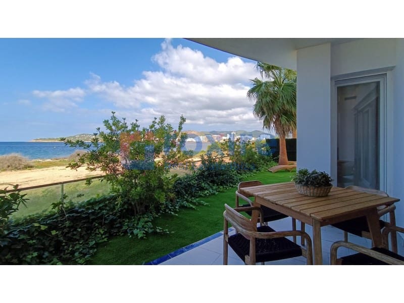 3 slaapkamer Flat te huur in Sant Agusti des Vedra met zwembad garage - € 4.000 (Ref: 9778028)