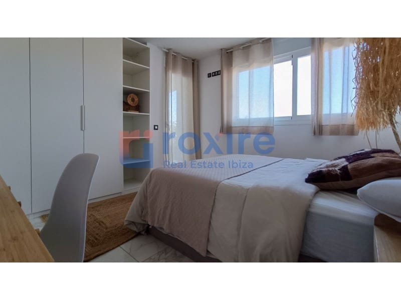 3 slaapkamer Flat te huur in Sant Agusti des Vedra met zwembad garage - € 4.000 (Ref: 9778028)