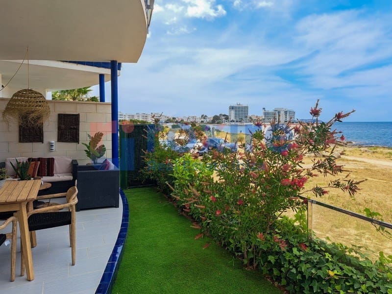 3 slaapkamer Flat te huur in Sant Agusti des Vedra met zwembad garage - € 4.000 (Ref: 9778028)