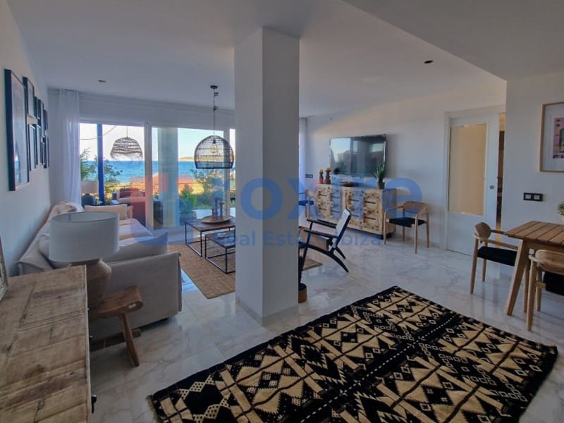 3 slaapkamer Flat te huur in Sant Agusti des Vedra met zwembad garage - € 4.000 (Ref: 9778028)