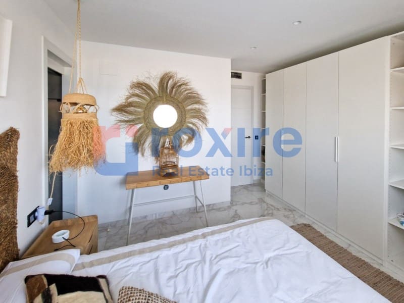 3 slaapkamer Flat te huur in Sant Agusti des Vedra met zwembad garage - € 4.000 (Ref: 9778028)