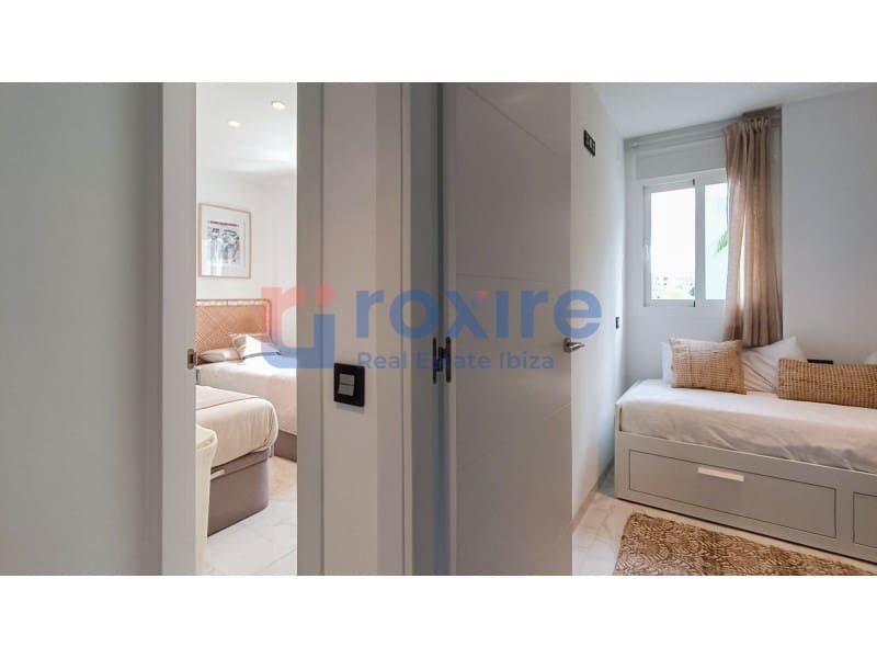 3 slaapkamer Flat te huur in Sant Agusti des Vedra met zwembad garage - € 4.000 (Ref: 9778028)