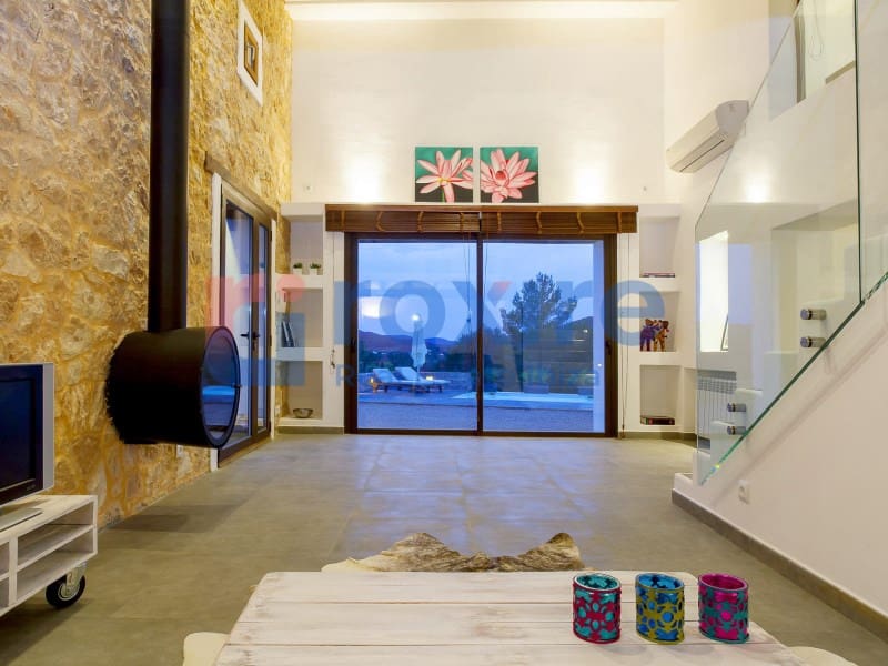 3 slaapkamer Villa te huur in San Jose / Sant Josep de Sa Talaia met zwembad - € 10.000 (Ref: 9778029)