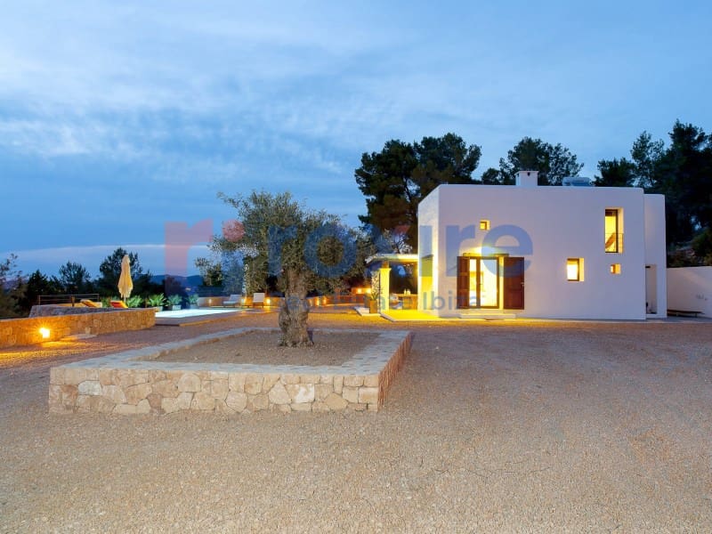 3 slaapkamer Villa te huur in San Jose / Sant Josep de Sa Talaia met zwembad - € 10.000 (Ref: 9778029)