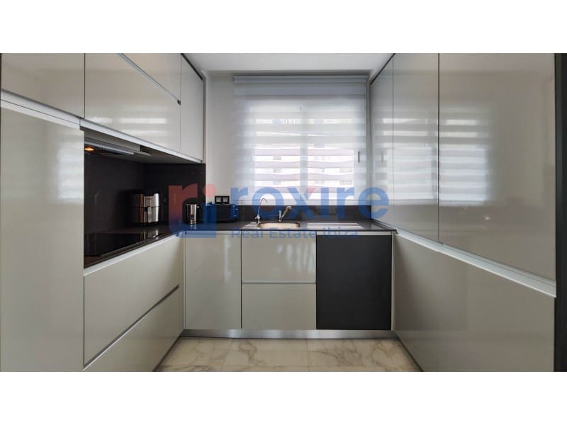 3 bedroom Flat for rent in Cala d'en Bou with pool garage - € 3,900 (Ref: 9778030)