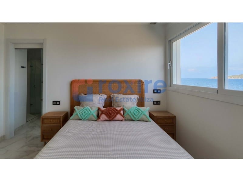 3 bedroom Flat for rent in Cala d'en Bou with pool garage - € 3,900 (Ref: 9778030)