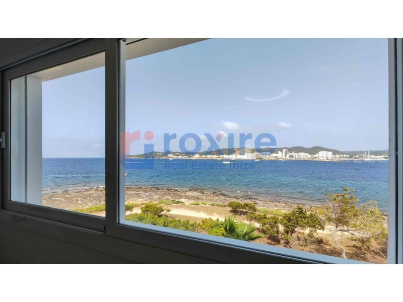 3 bedroom Flat for rent in Cala d'en Bou with pool garage - € 3,900 (Ref: 9778030)