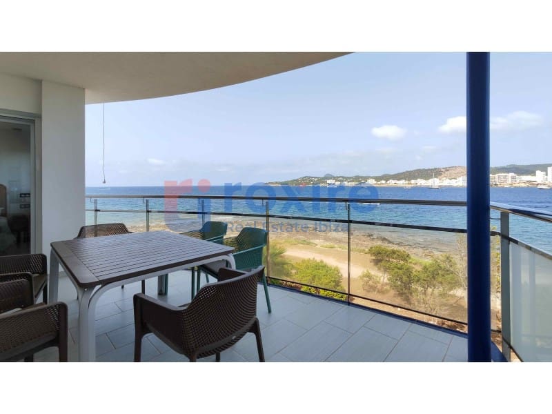 3 bedroom Flat for rent in Cala d'en Bou with pool garage - € 3,900 (Ref: 9778030)