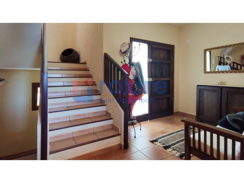 4 makuuhuone Huvila vuokrattavana paikassa Sant Antoni de Portmany mukana uima-altaan 
autotalli - 10 000 € (Ref: 9778031)