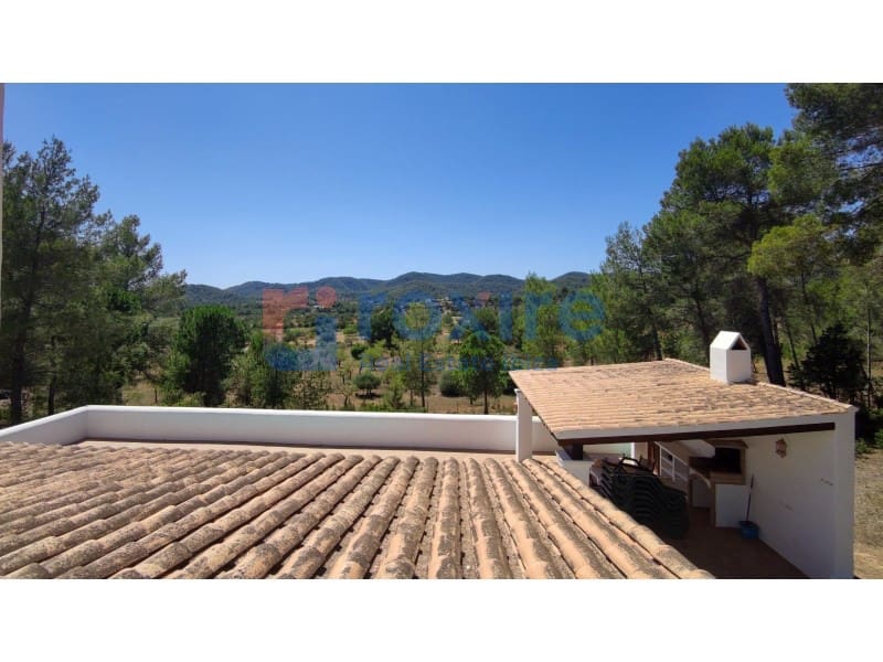 4 makuuhuone Huvila vuokrattavana paikassa Sant Antoni de Portmany mukana uima-altaan 
autotalli - 10 000 € (Ref: 9778031)