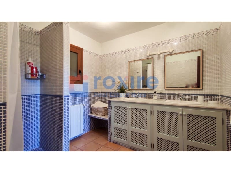 4 makuuhuone Huvila vuokrattavana paikassa Sant Antoni de Portmany mukana uima-altaan 
autotalli - 10 000 € (Ref: 9778031)