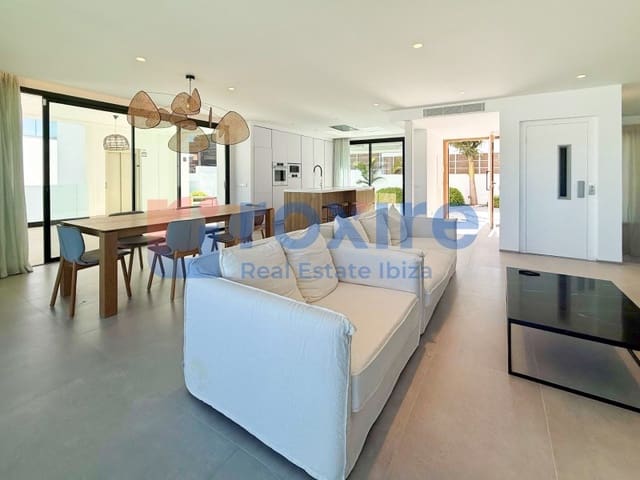 5 sovrum Radhus till salu i Nuestra Señora de Jesus, Santa Eulalia / Santa Eularia med pool garage - 2 700 000 € (Ref: 9778034)