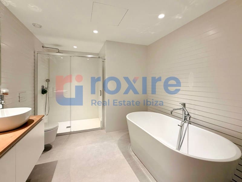 5 sovrum Radhus till salu i Nuestra Senora de Jesus med pool garage - 2 700 000 € (Ref: 9778034)