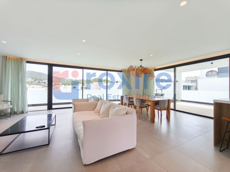 5 chambre Villa/Maison Mitoyenne à vendre à Nuestra Senora de Jesus avec piscine garage - 2 700 000 € (Ref: 9778034)
