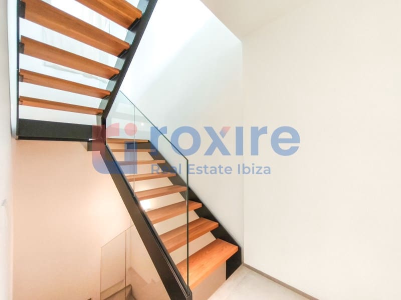 5 chambre Villa/Maison Mitoyenne à vendre à Nuestra Senora de Jesus avec piscine garage - 2 700 000 € (Ref: 9778034)