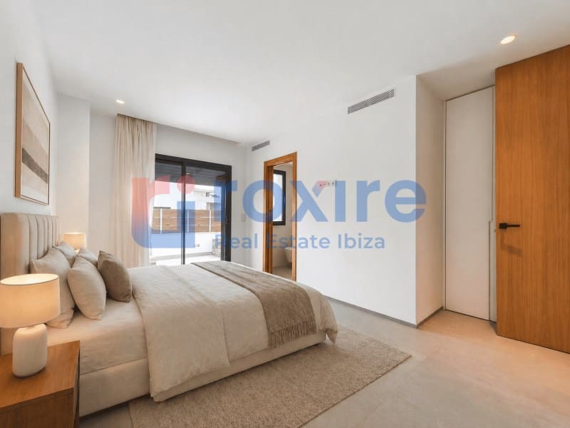 5 chambre Villa/Maison Mitoyenne à vendre à Nuestra Senora de Jesus avec piscine garage - 2 700 000 € (Ref: 9778034)