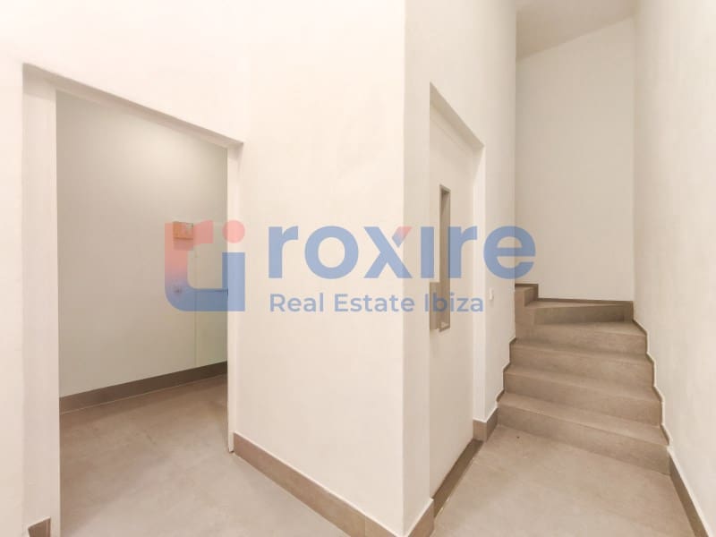 5 chambre Villa/Maison Mitoyenne à vendre à Nuestra Senora de Jesus avec piscine garage - 2 700 000 € (Ref: 9778034)