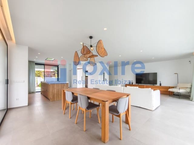 5 slaapkamer Rijtjeshuis te koop in Nuestra Señora de Jesus, Santa Eulalia / Santa Eularia met zwembad garage - € 2.700.000 (Ref: 9778034)