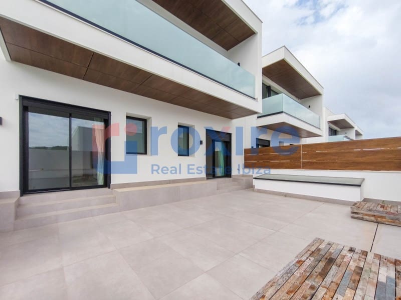 5 chambre Villa/Maison Mitoyenne à vendre à Nuestra Senora de Jesus avec piscine garage - 2 700 000 € (Ref: 9778034)