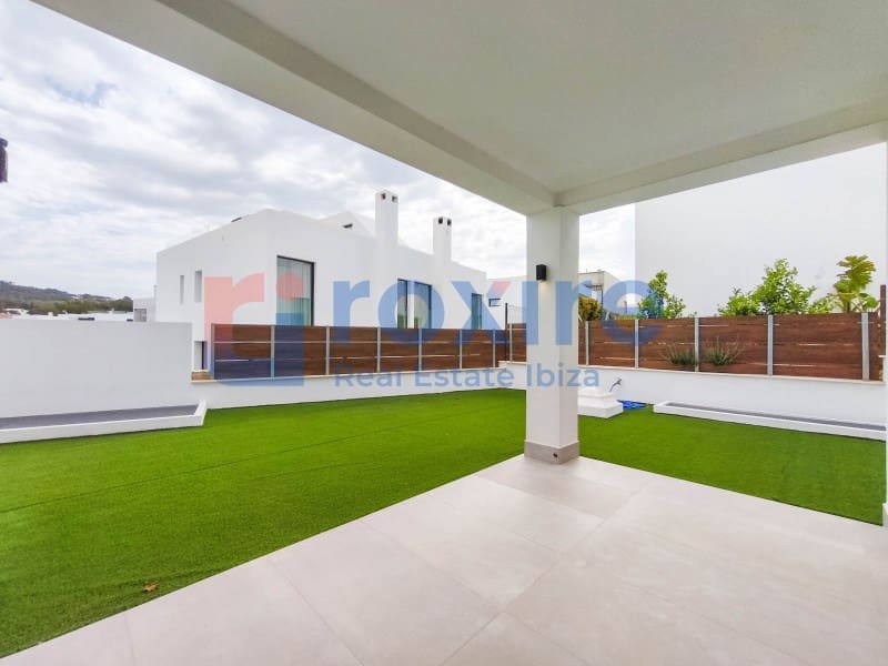 5 chambre Villa/Maison Mitoyenne à vendre à Nuestra Senora de Jesus avec piscine garage - 2 700 000 € (Ref: 9778034)