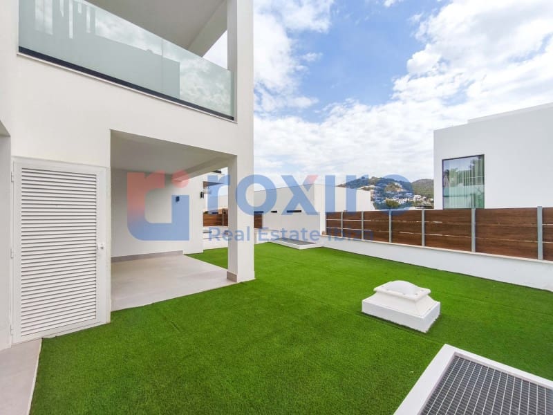 5 chambre Villa/Maison Mitoyenne à vendre à Nuestra Senora de Jesus avec piscine garage - 2 700 000 € (Ref: 9778034)