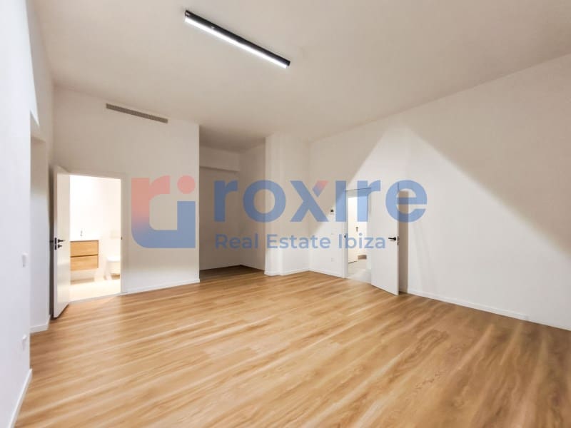 5 chambre Villa/Maison Mitoyenne à vendre à Nuestra Senora de Jesus avec piscine garage - 2 700 000 € (Ref: 9778034)