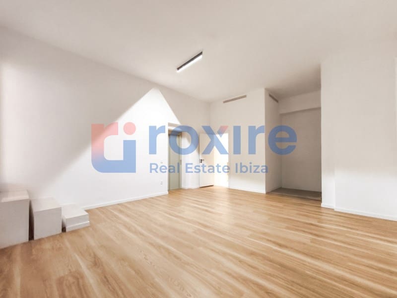 5 chambre Villa/Maison Mitoyenne à vendre à Nuestra Senora de Jesus avec piscine garage - 2 700 000 € (Ref: 9778034)