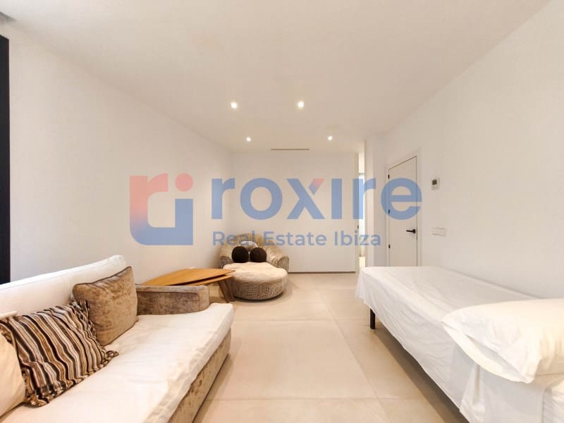 5 chambre Villa/Maison Mitoyenne à vendre à Nuestra Senora de Jesus avec piscine garage - 2 700 000 € (Ref: 9778034)