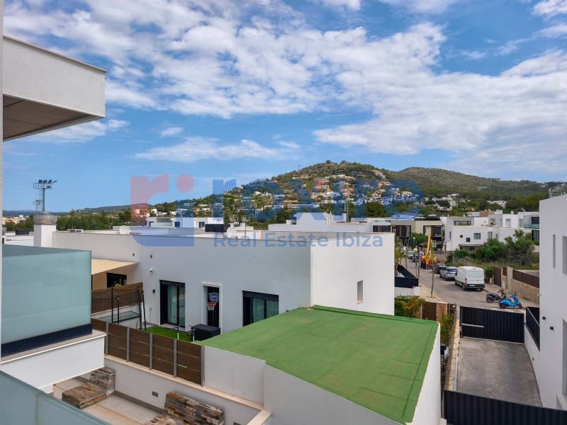 5 chambre Villa/Maison Mitoyenne à vendre à Nuestra Senora de Jesus avec piscine garage - 2 700 000 € (Ref: 9778034)