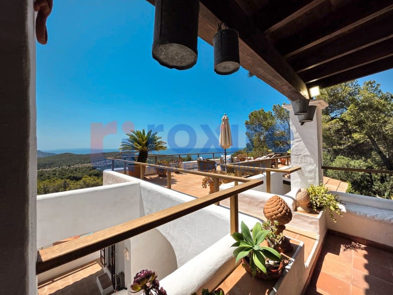 Villa/Maison de 6 chambres à louer à Es Cubells avec piscine - 12 000 € (Ref: 9778037)