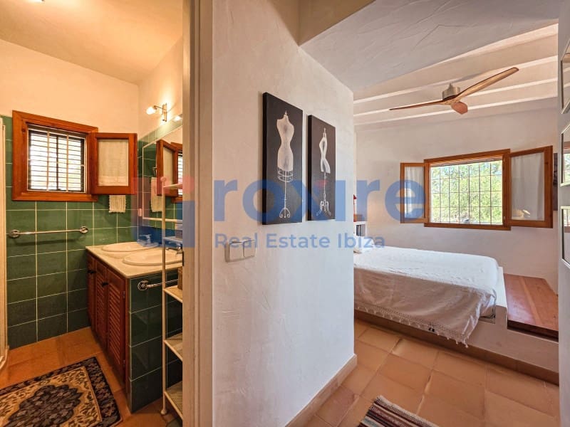 Villa/Maison de 6 chambres à louer à Es Cubells avec piscine - 12 000 € (Ref: 9778037)