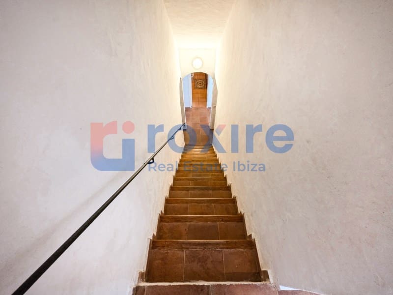 Villa/Maison de 6 chambres à louer à Es Cubells avec piscine - 12 000 € (Ref: 9778037)