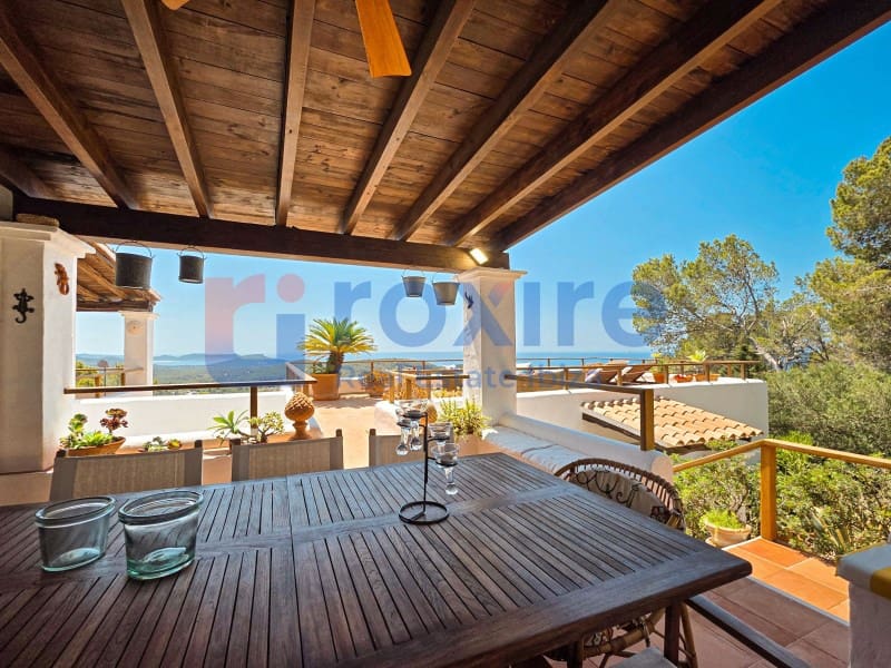 Villa/Maison de 6 chambres à louer à Es Cubells avec piscine - 12 000 € (Ref: 9778037)