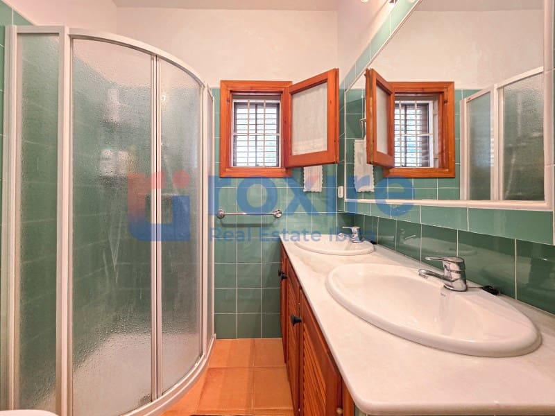 Villa/Maison de 6 chambres à louer à Es Cubells avec piscine - 12 000 € (Ref: 9778037)