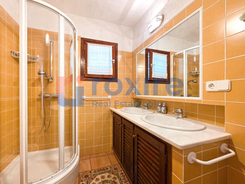 Villa/Maison de 6 chambres à louer à Es Cubells avec piscine - 12 000 € (Ref: 9778037)