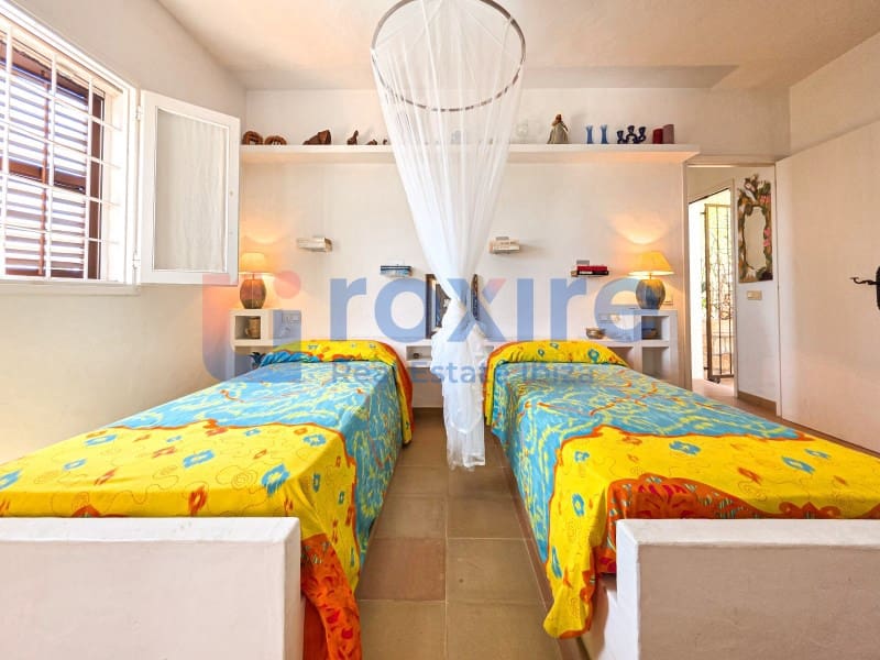 Villa/Maison de 6 chambres à louer à Es Cubells avec piscine - 12 000 € (Ref: 9778037)