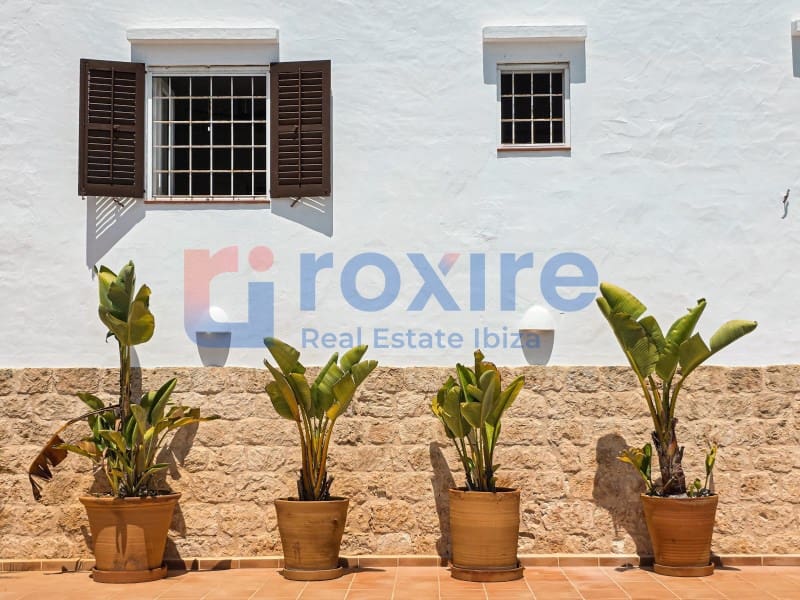 Villa/Maison de 6 chambres à louer à Es Cubells avec piscine - 12 000 € (Ref: 9778037)