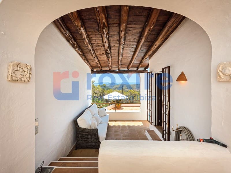 Villa/Maison de 6 chambres à louer à Es Cubells avec piscine - 12 000 € (Ref: 9778037)